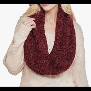 NWT Peace & Pearls cozy infinity scarf